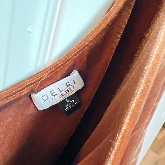 Delfi One Shoulder Velvet Pleated Brown A-Line Lea Dress - Picture 5 of 9